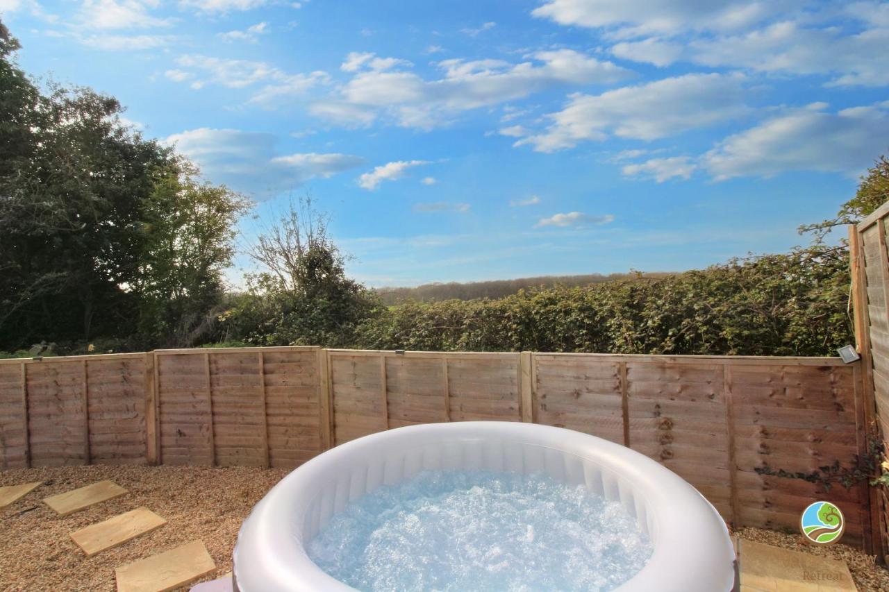 Villa Orchard View Retreat - Dog Friendly, Enclosed Private Garden With Weather Dependant Hot Tub - Not On A Holiday Park Little Clacton Exterior foto